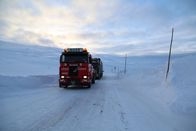Ice Road Rescue - Extremrettung in Norwegen – Norway - Bjoerns rescue truck on the road (National Geographic)