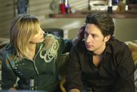 Scrubs - Die Anfänger – Sarah Chalke (Elliot), Zach Braff (J.D.).