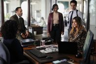 High Potential – Ungewohnter Gast auf der Wache: Judy Reyes als Selena Soto, Daniel Sunjata als Adam Karadec, Javicia Leslie als Daphne Forrester, Deniz Akdeniz als Lev Osman, Kaitlin Olson als Morgan Gillory