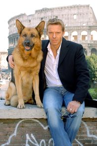 Kommissar Rex – Kaspar Capparoni (Lorenzo Fabbri).