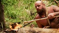 Naked Survival: Last One Standing – Waz grillt Fisch.
