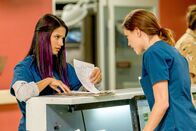 The Night Shift – Tanaya Beatty (Dr. Shannon Rivera), Jill Flint (Dr. Jordan Alexander).