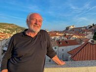 Der Geschmack Europas – Lojze Wieser auf der Stadtmauer von Dubrovnik.