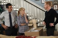 Modern Family – v.li.: Phil Dunphy (Ty Burrell), Claire Dunphy (Julie Bowen), Mitchell Pritchett (Jesse Tyler Ferguson).