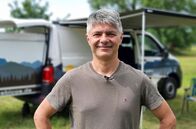 Einfach genial – Marcel Grafs (aus Rothenburg/Oberlausitz) Erfindung verwandelt normale Kleinbusse in echte Camper und zurück.