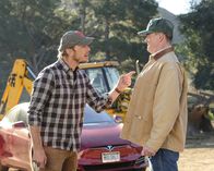 Bless This Mess – Mike (Dax Shepard, l.); Beau Bowman (David Koechner, r.)