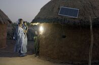 Senegals Solarheldinnen – Die Frauen kehren mit dem Know-how ins Dorf zurück und versorgen ihre Häuser mit Solarenergie.