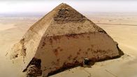 Die Pyramiden – Knickpyramide in Dahschur