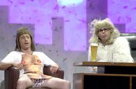 bullyparade – Der Yeti alias Rick Kavanian (r.) hat einen ganz besonderen weiblichen Star zu Besuch: Michael "Bully" Herbig (l.).