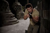 Java Heat - Insel der Entscheidung – Jagt einen überaus bösartigen Kunstdieb in Java: FBI Agent Jake Travers (Kellan Lutz) ...
