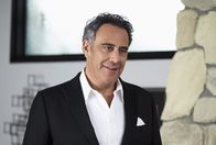 Single Parents – Douglas Fogerty (Brad Garrett)