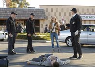 Navy CIS – Ermitteln gemeinsam in einem neuen Mordfall: NSA-Analystin Eleanor "Ellie" Bishop (Emily Wickersham, 2.v.r.), Gibbs (Mark Harmon, 2.v.l.), McGee (Sean Murray, l.) und Tony (Michael Weatherly, r.) ...