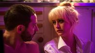 Blinded – Peder (Matias Varela) und Bea (Julia Ragnarsson)