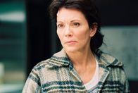 Rosa Roth – Rosa (Iris Berben) hat in der Wohnung ihres Kollegen eine verblüffende Entdeckung gemacht. Nun weiss sie nicht, wem sie noch vertrauen kann.