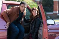 Sleepy Hollow – L-R: Jake Wells (Jerry MacKinnon) und Alex Norwood (Rachel Melvin)