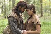 The New World – Pocahontas (Q'Orianka Kilcher) und John Smith (Colin Farrell) in "The New World".