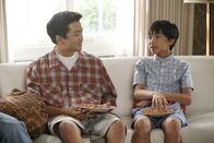 Fresh off the Boat – Eddie Huang (Hudson Yang, l.); Evan Huang (Ian Chen, r.)