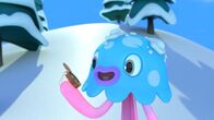 Mamfie – Takolo gerät in eine Schneeballschlacht.