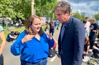 ARD Story: Konfrontation - Markus Feldenkirchen trifft Ricarda Lang – Ricarda Lang (l) wurde mit nur 27 Jahren Bundesvorsitzende von Bündnis 90/​Die Grünen, einer Regierungspartei. So jung war in Deutschland noch keine Parteivorsitzende vor ihr. - hier im Gespräch mit Markus Feldenkirchen (r).; ARD/WDR KONFRONTATION – MARKUS FELDENKIRCHEN TRIFFT RICARDA LANG50 Uhr im ERSTEN. Ricarda Lang (l) wurde mit nur 27 Jahren Bundesvorsitzende von Bündnis 90/​Die Grünen, einer Regierungspartei. So jung war in Deutschland noch keine Parteivorsitzende vor ihr. - hier im Gespräch mit Markus Feldenkirchen (r).