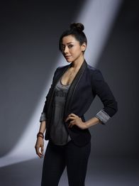 Lucifer – (2. Staffel) - Die neue Rechtsmedizinerin Ella Lopez (Aimee Garcia) ahnt noch nicht, auf was sie sich bei der Zusammenarbeit mit Chloe und Lucifer da wirklich einlässt ...