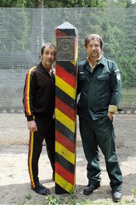 Sedwitz – Von links: Ralle Pietzsch (Thorsten Merten) und Hubsi Weißpfennig (Stephan Zinner).