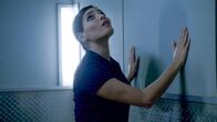 Hawaii Five-0 – Amanda Setton als Dr. Mindy Shaw.