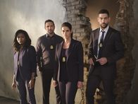 FBI: Special Crime Unit – (1. Staffel) - FBI - (v.l.n.r.) Kristen Chazal (Ebonee Noel); Jubal Valentine (Jeremy Sisto); Maggie Bell (Missy Peregrym); Omar Adom Zidan (Zeeko Zaki)