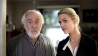 Sein letztes Rennen – Birgit (Heike Makatsch) ist bei ihrem Vater (Dieter Hallervorden).