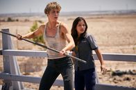 Terminator: Dark Fate – Grace (Mackenzie Davis, l.); Natalia Reyes (Dani Ramos, r.)