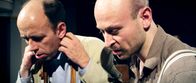 Kein Applaus – Wolfgang (Uwe Poppe) und Peter (Pero Radicic) intrigieren gegen Doris.