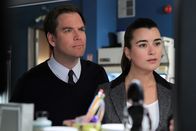 Navy CIS – Ermitteln in einem neuen Fall: Ziva (Cote de Pablo, r.) und DiNozzo (Michael Weatherly, l.) ...