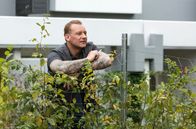 Rentnercops – Thorsten „Teddy“ Piechazeck (Marko Dyrlich) soll einen Bewährungshelfer erschossen haben.