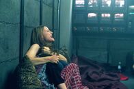 Panic Room – Können Meg (Jodie Foster) und Sarah Altman (Kristen Stewart) aus dem Panic Room Kontakt zur Außenwelt oder Polizei aufnehmen?