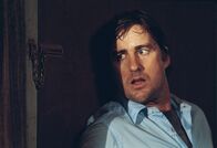 Motel – Mit seiner Frau im völlig verdreckten Motelzimmer angekommen, greift sich David (Luke Wilson) ein Video. Das Band zeigt Szenen, in denen ein Paar überfallen und brutal zu Tode gequält wird. Die Szenen spielen sich in Zimmer 4 ab, dem Zimmer, in dem sie jetzt schlafen sollen ...