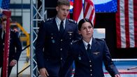 High-Flyers – Rutger de Man (Josha Stradowski) und Leyla Demir (Sinem Kavus)