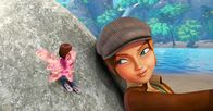 Peter Pan - Neue Abenteuer – Wendy hat Feenseewasser getrunken und sich dadurch in eine Elfe verwandelt. Sie bittet Sienna um Hilfe.