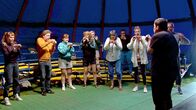 Signes – Signes Mit Fàbio im Theatercamp Im Theatercamp