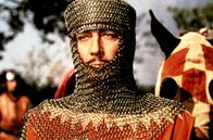Ivanhoe - Der schwarze Ritter – Der tapfere Ritter Wilfred von Ivanhoe (Robert Taylor) bereitet sich auf das entscheidende Turnier vor.