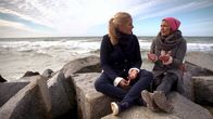 Hiddensee ... mit Judith Rakers – Judith Rakers und Claudia Schmutzler im Gespräch am Strand von Hiddensee.