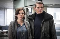 Der letzte Bulle – Caroline Hillebrecht (Elena Uhlig, l.) und Falk Schröter (Götz Otto, r.).