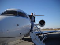 Airplane Repo - Die Inkasso-Piloten – Nick returns home triumphant.
