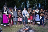 Checker Tobi – Checker Tobi mit Julia Stadlers Hexengruppe im Bayerischen WaldÂ