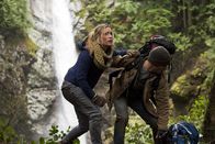 Last Frontier – Michelle (Piper Perabo) und Rowan (James Marsden)