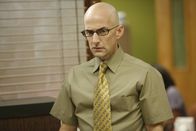 Community – Als Chang auf den Campus zurückkehrt ist Studienleiter Pelton (Jim Rash) alles andere als begeistert ...