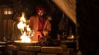 Terra X: Kaffee - Geheimnisse eines Wundertranks – In detailreichen Spielszenen werden die Ursprünge der berühmten Bohne nachgezeichnet, so wie hier mit einem Kaffeekoch im ersten Café in Istanbul 1554.