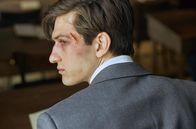 Evil – Erik (Isac Calmroth) lernt, sich mit der brutalen Atmosphäre zu arrangieren.