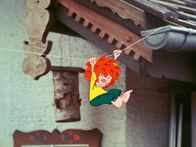 Meister Eder und sein Pumuckl – Der Pumuckl übernachtet mit Meister Eder in einem Gartenhäuschen, in dem es angeblich spukt.