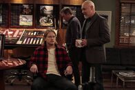 Last Man Standing – (v.l.n.r.) Kyle (Christoph Sanders); Mike (Tim Allen); Ed (Hector Elizondo)