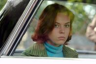 The Woods – Heather (Agnes Bruckner) wird von ihren Eltern ins Mädchen-Internat gebracht.