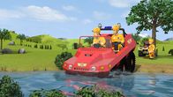Feuerwehrmann Sam – Sam und Elvis fahren mit Hydrus zu einem Wasser-Rettungseinsatz, um Trevor und Moose zu retten.